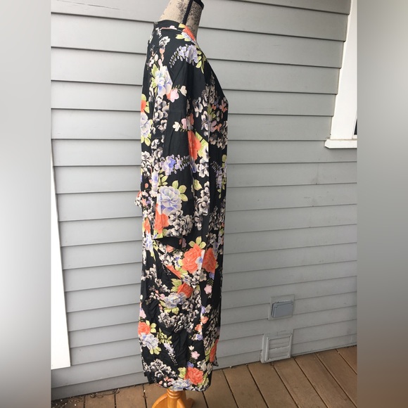 Black Floral Kimono or Duster - One Size Fits Most - Picture 7 of 10